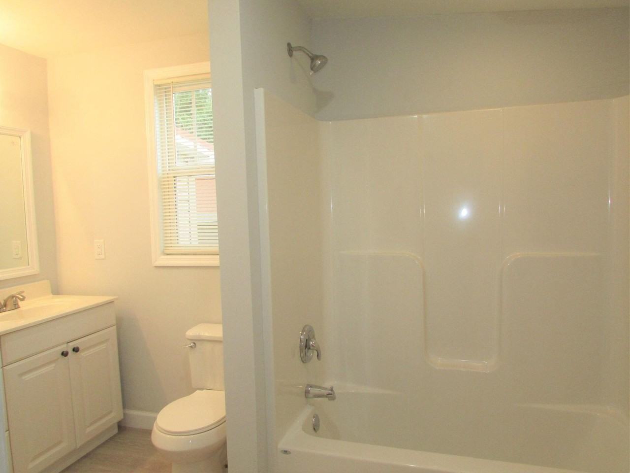 711 N Pine St #NA - Photo 5 of 13