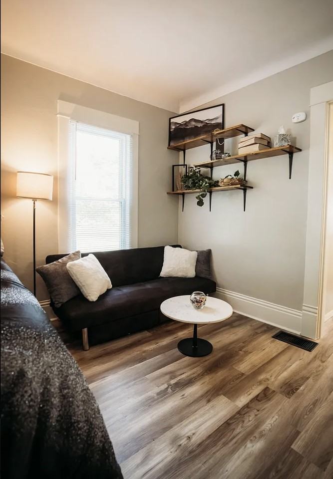 811 S Main St #2 - Photo 7 of 16