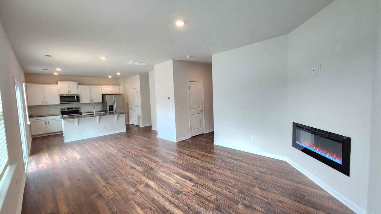 560 Country Oak Dr #NA - Photo 6 of 27