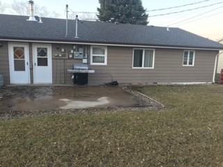 106 14th St Sw #106 - Photo 2 of 7