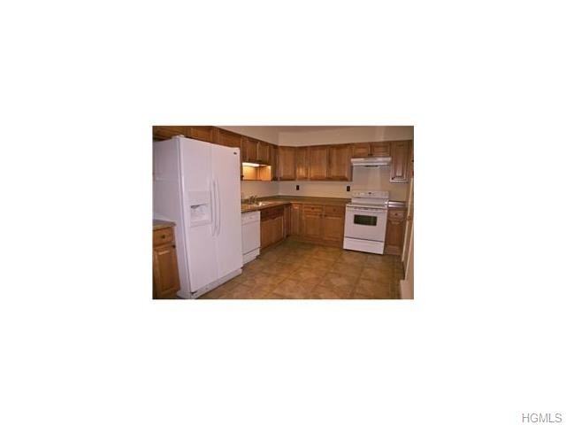 1205 Parkview Dr - Photo 3 of 11