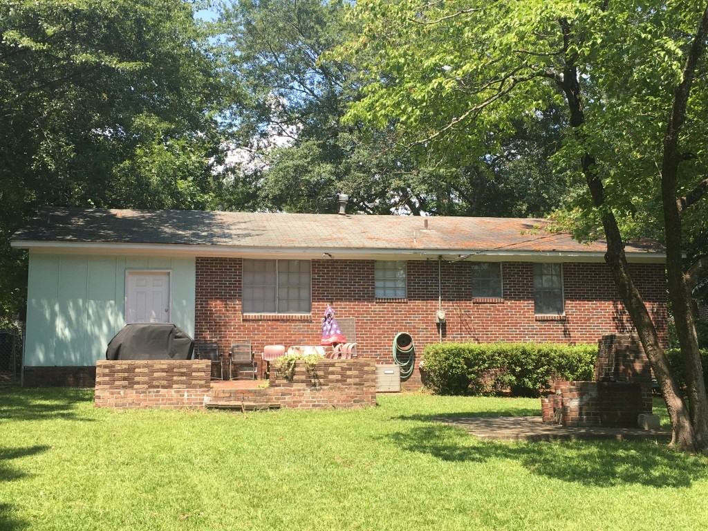 2900 Holt Drive - Photo 2 of 33