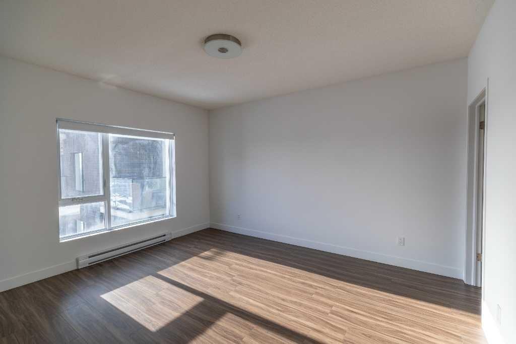 3580 Boulevard Saint-Elzéar Ouest #1419 - Photo 3 of 18