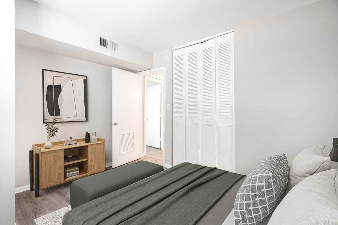 Oyster Point Place - Photo 5 of 18