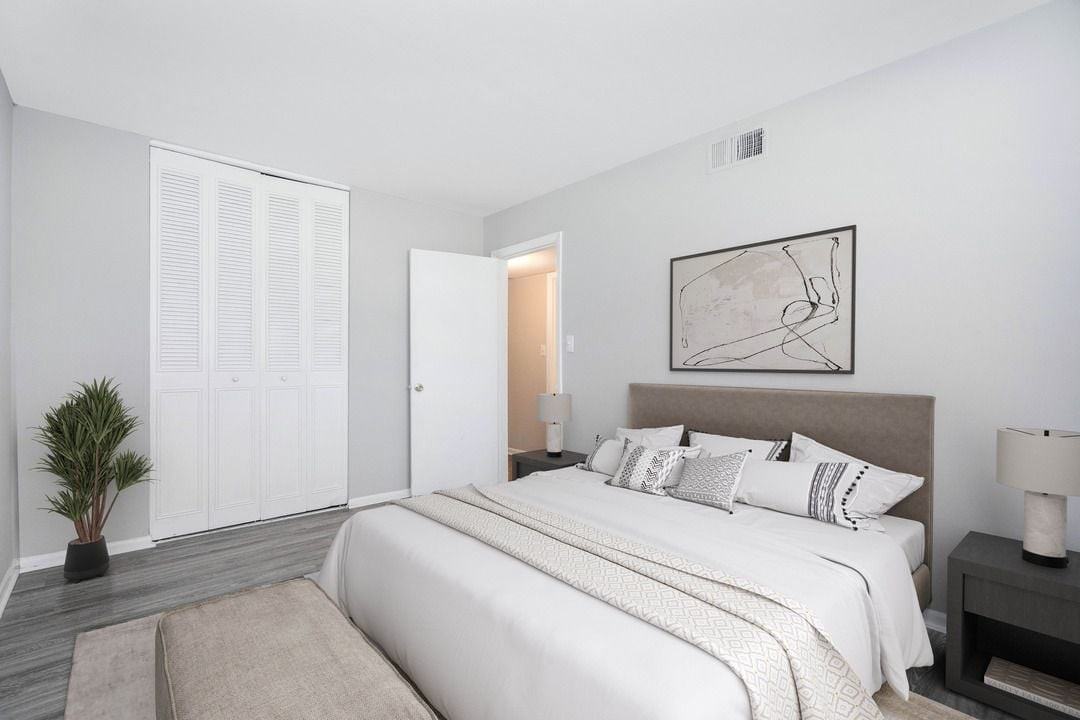 Oyster Point Place - Photo 6 of 18