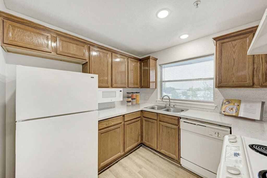 Austin Parke Apartments - Photo 4 of 22