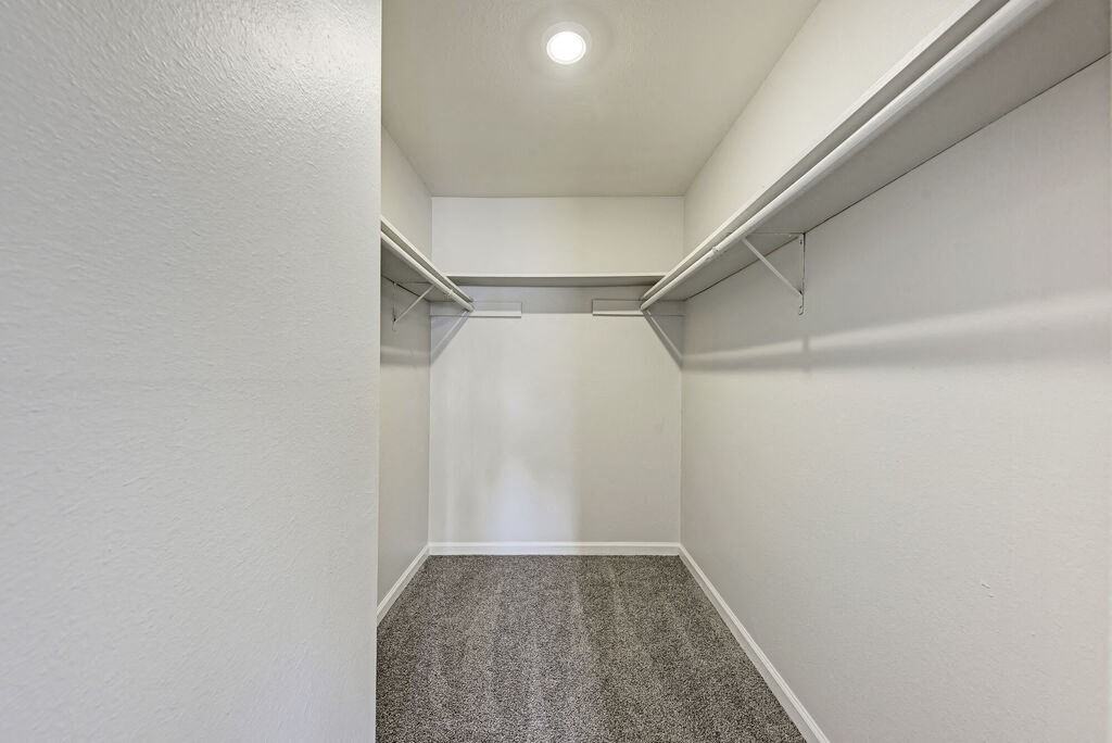 MacKenzie Pointe - Photo 5 of 37