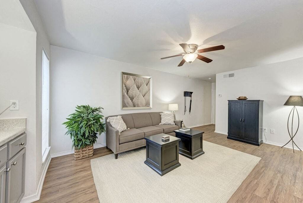 MacKenzie Pointe - Photo 6 of 37