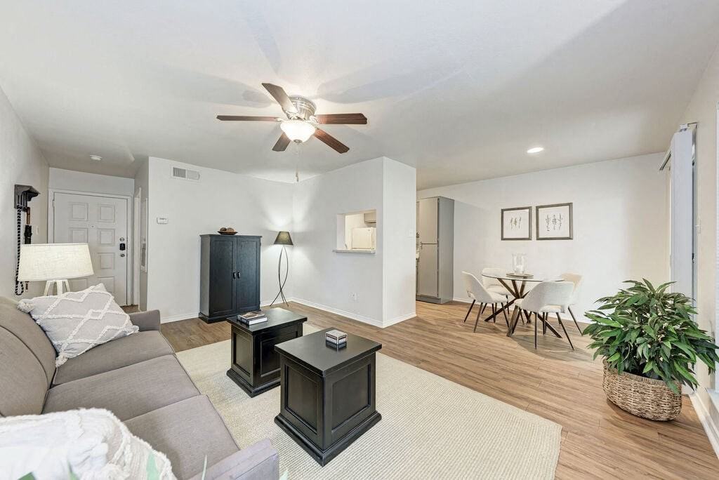 MacKenzie Pointe - Photo 7 of 37