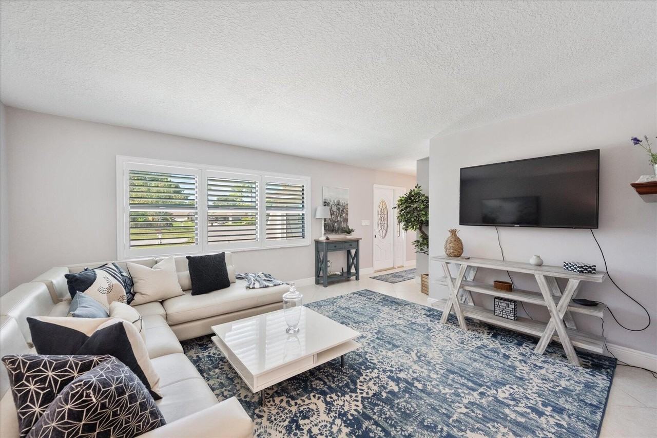 13937 Exotica Lane - Photo 5 of 28