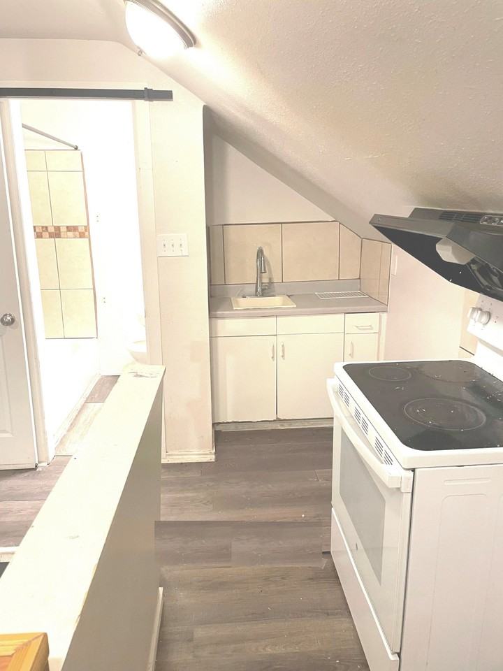 Gilford St - Photo 3 of 19