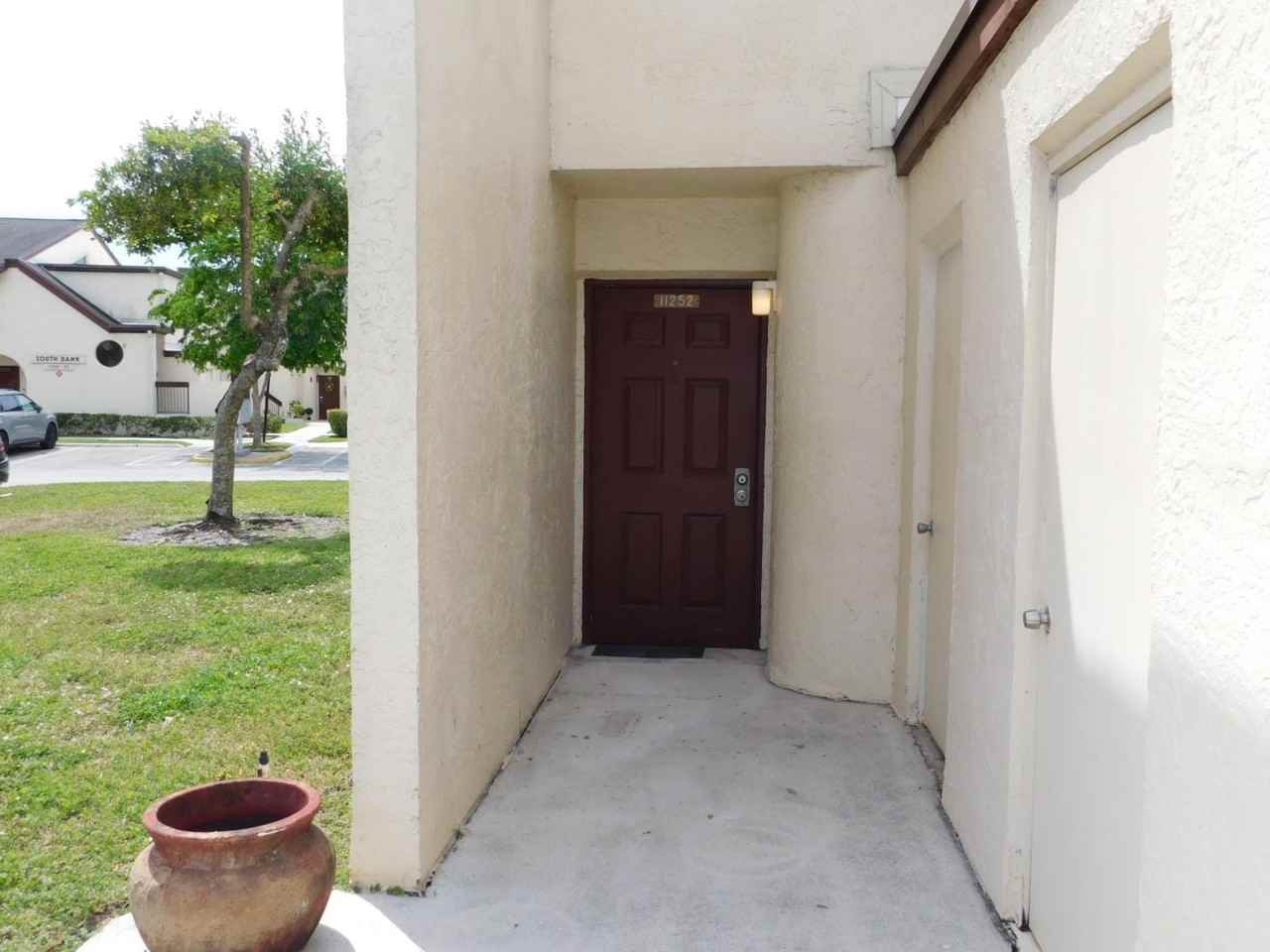 11252 Taft Street - Photo 2 of 40