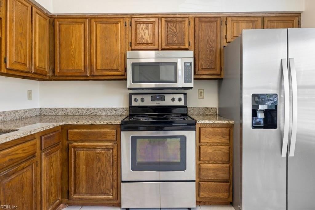 4762 Woods Edge Road - Photo 6 of 27