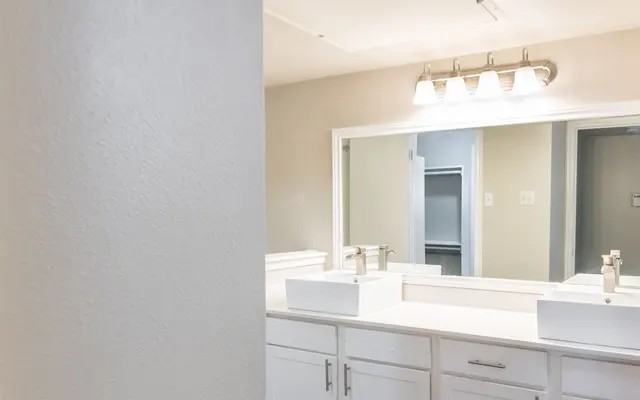 Woodwind Irving - Photo 7 of 55