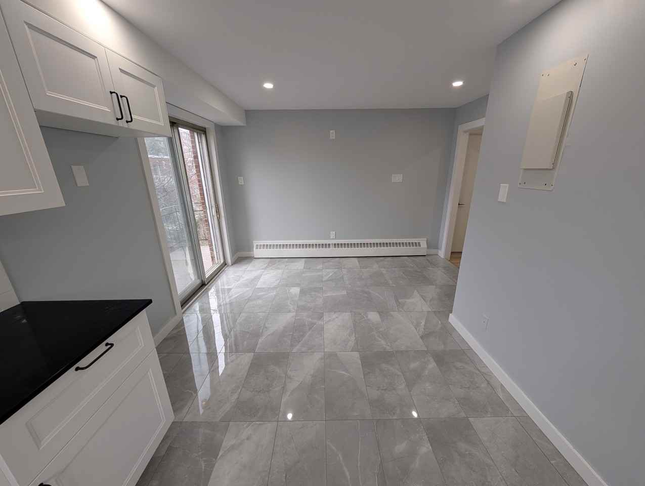 2687 Rue Cazeneuve - Photo 3 of 25