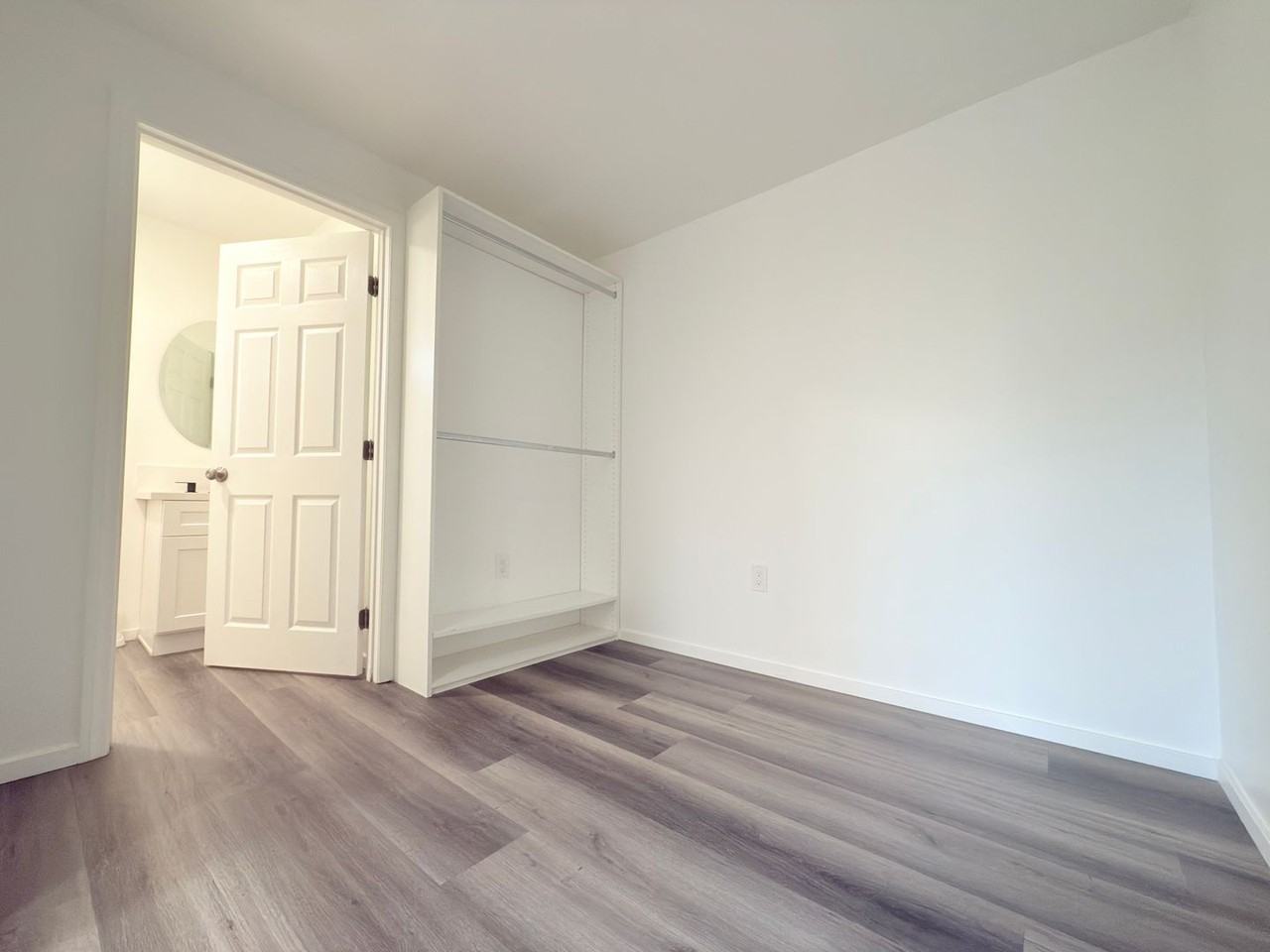 639 Griffith St - Photo 5 of 7
