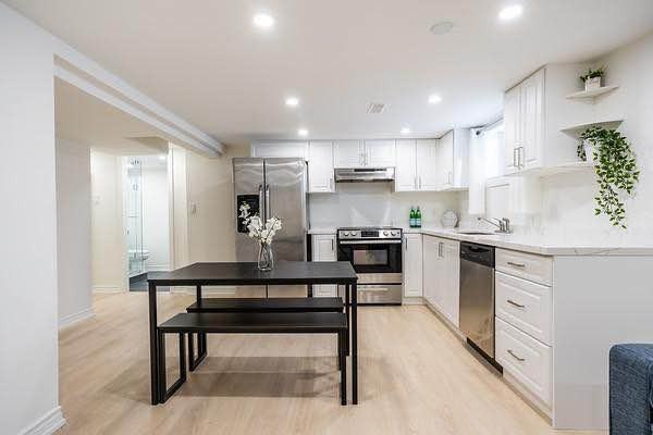 84 Bayview Drive - Photo 2 of 20