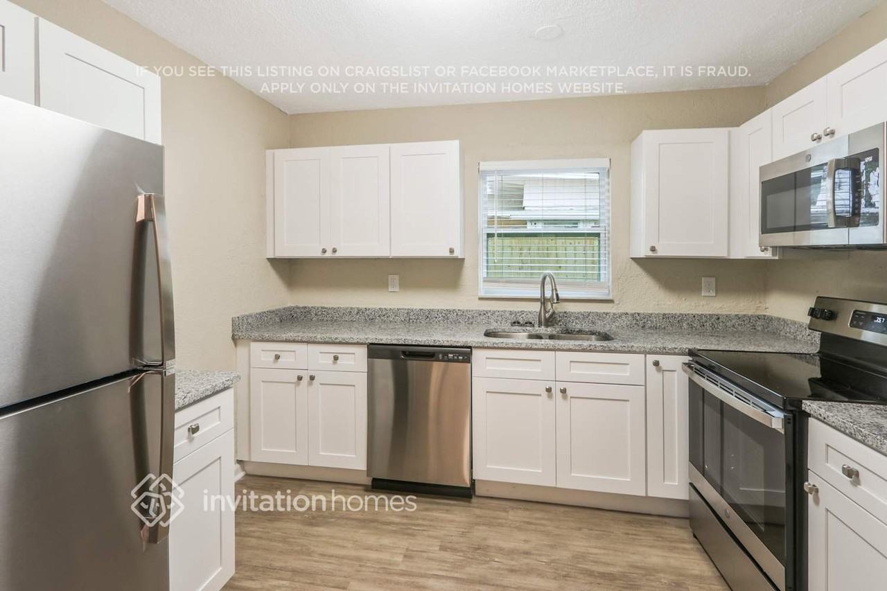 5205 10th Ave S - Photo 5 of 15