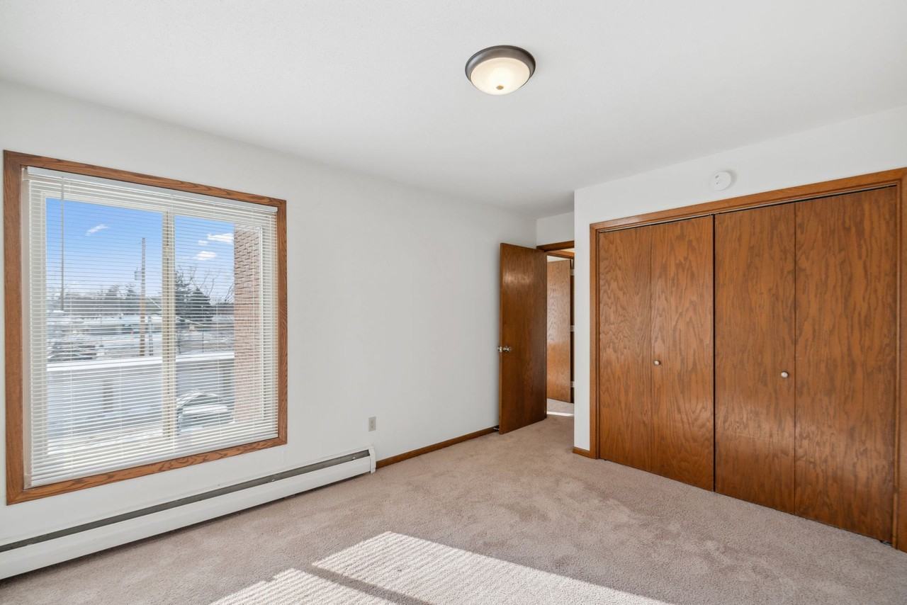 Rose Mall Apartments - Photo 5 of 50