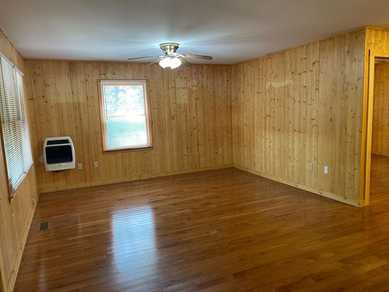 60 Pine Thicket Ln - Photo 3 of 13