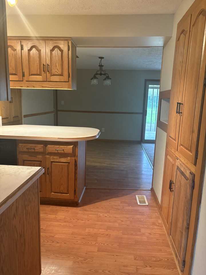 916 Hile Lane - Photo 3 of 16