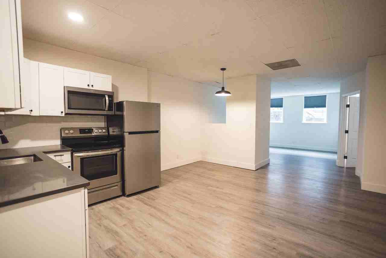 Apartments in the HEart of downtown Bozeman! - Photo 3 of 15