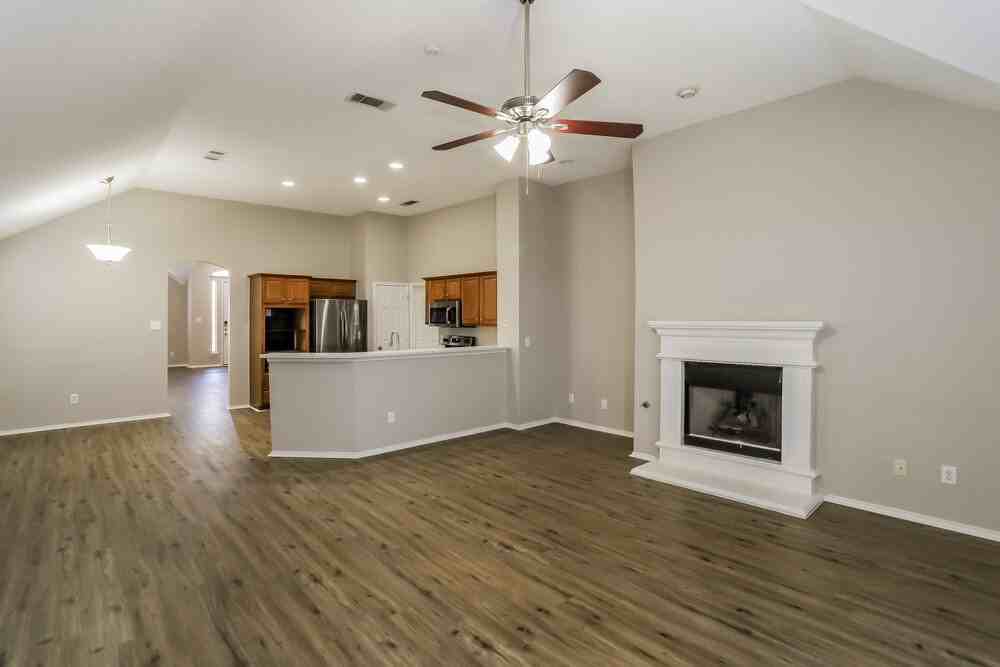 7800 Park Run Rd - Photo 3 of 16
