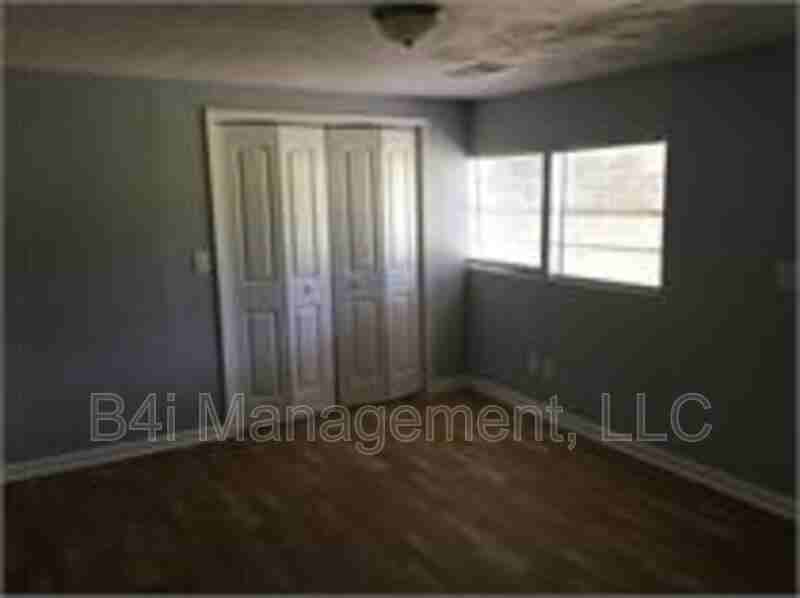 3175 Washington Rd - Photo 3 of 13