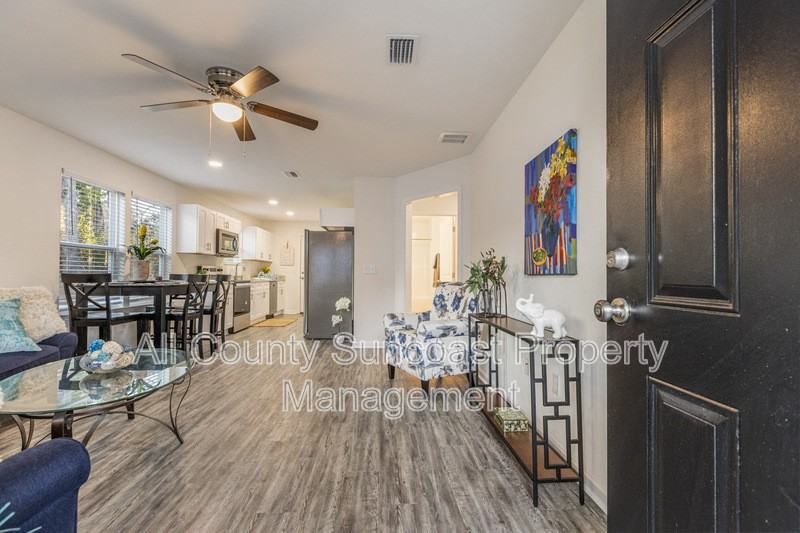 530 Mississippi St #D - Photo 2 of 12