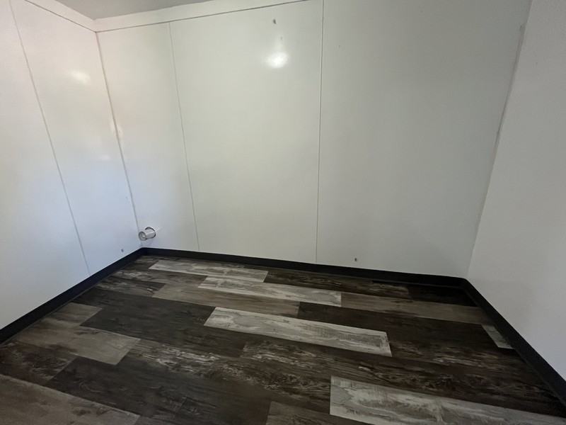 1139 Perrot St - Photo 6 of 12