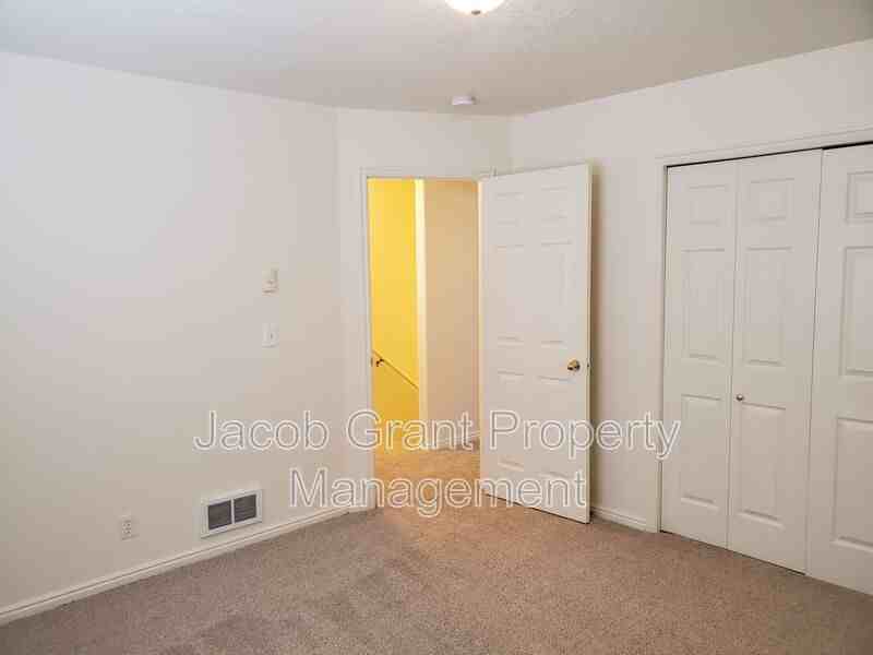 4946 Cole St #1 - Photo 7 of 21