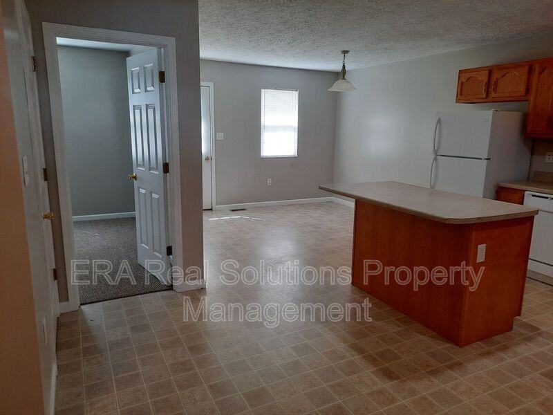 1040 N West St - Photo 3 of 10
