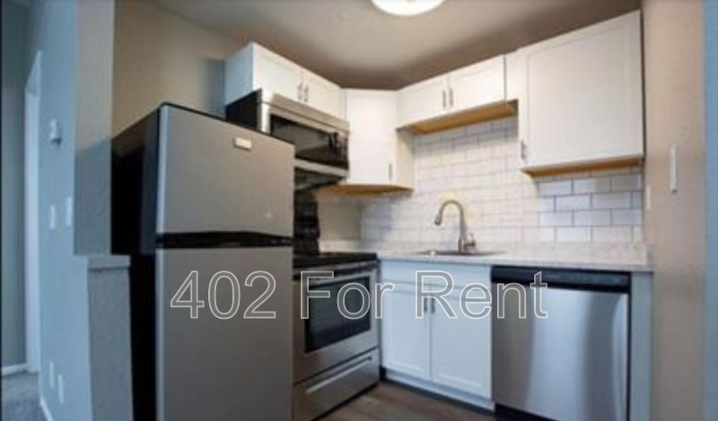 210 S 24th St - Photo 3 of 11