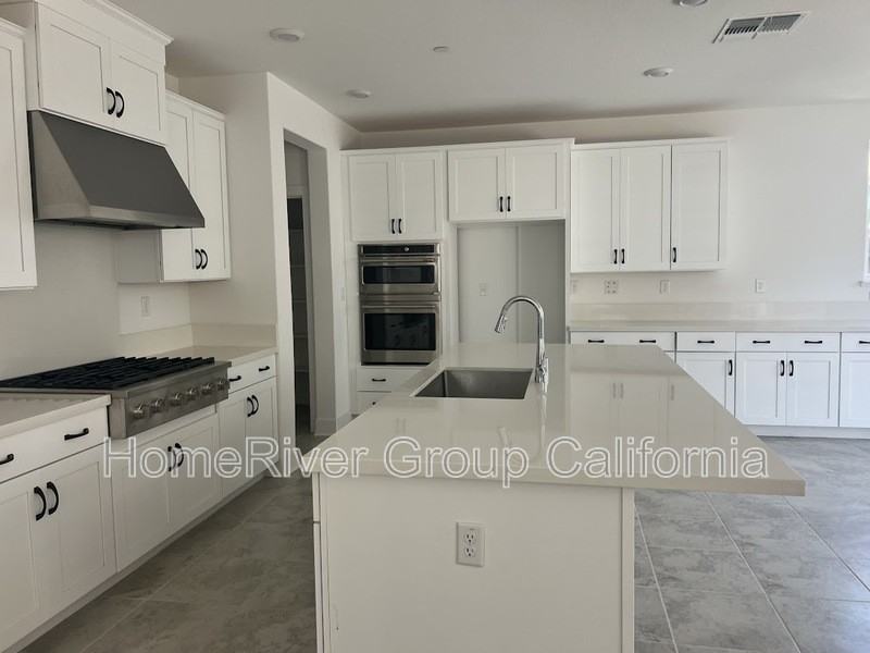 4037 Monterey Grove Dr - Photo 2 of 6