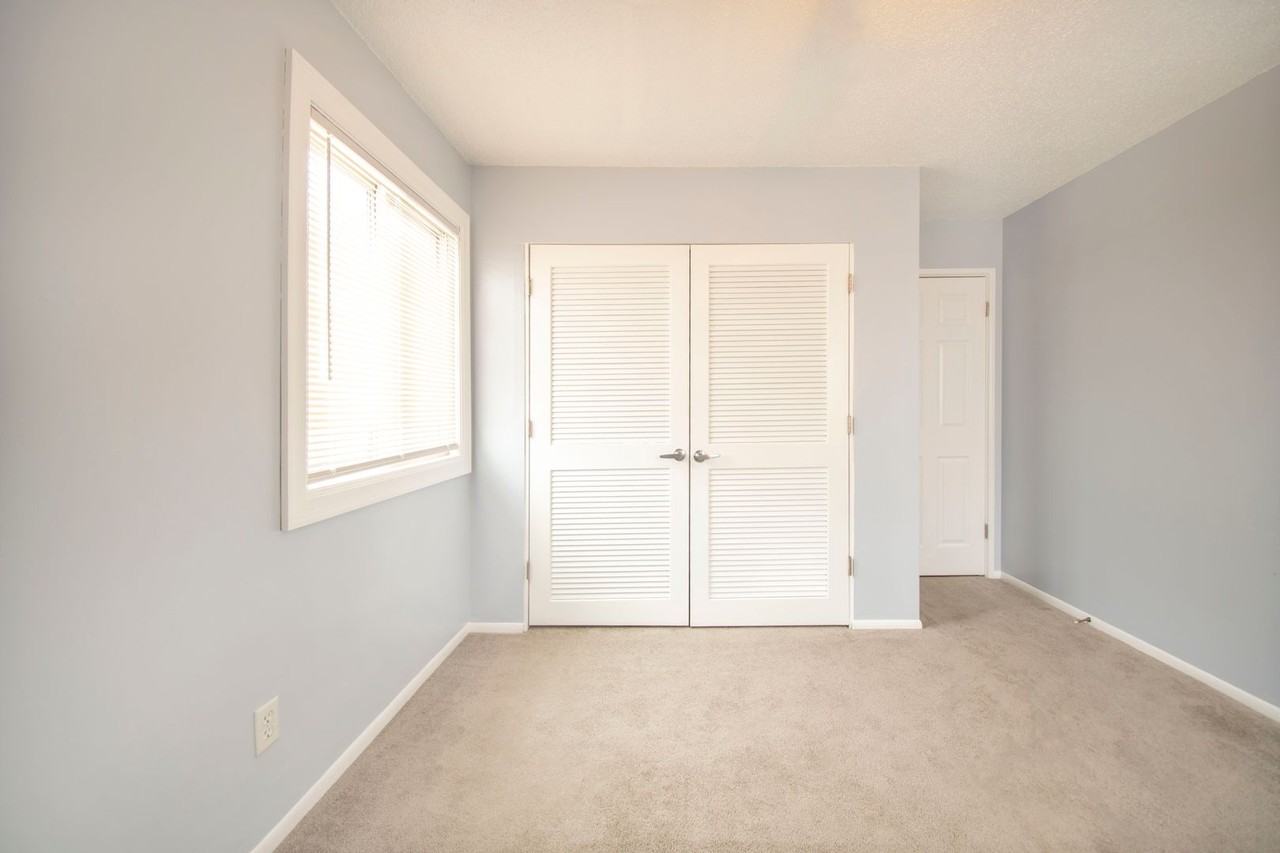 KAH Properties - 350 Building - Photo 4 of 27