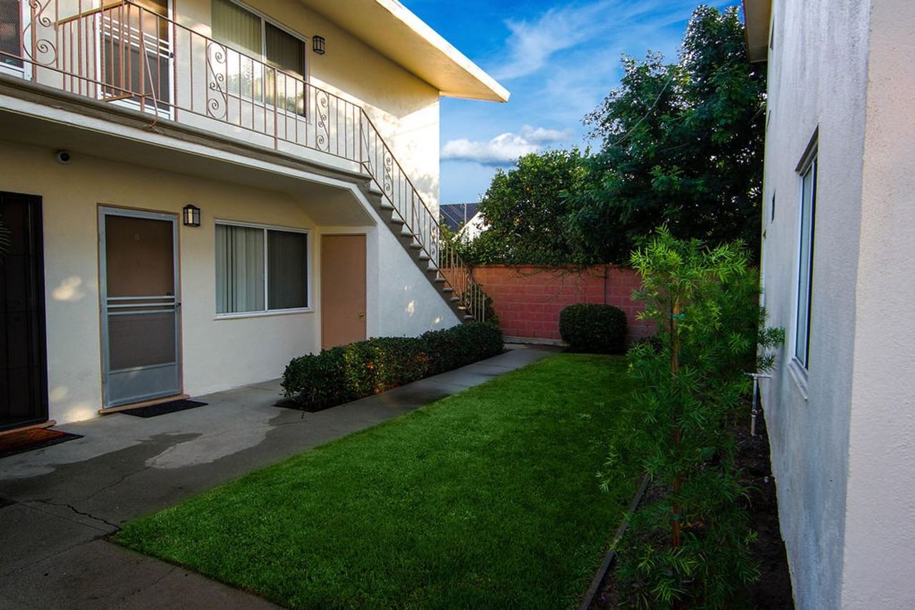 Ponderosa Apartments - Photo 4 of 4