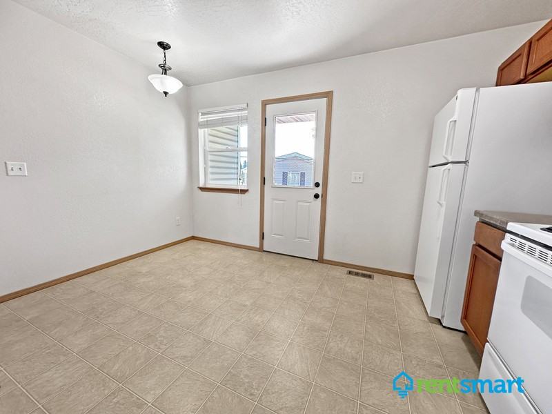 2201 Railroad St W #202 - Photo 6 of 23