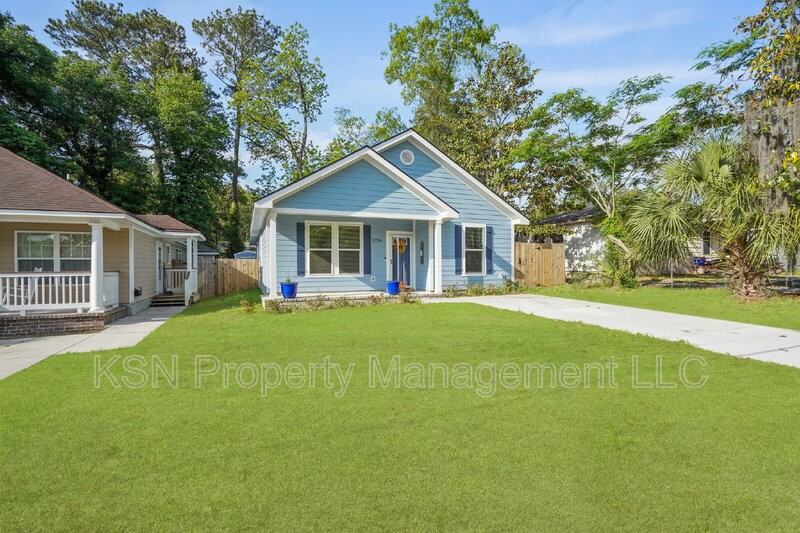 2254 E Gwinnett St - Photo 3 of 44