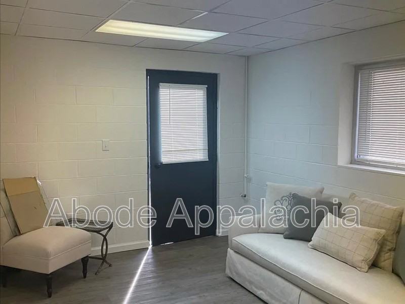 126 Melvina Dr #1 - Photo 3 of 10