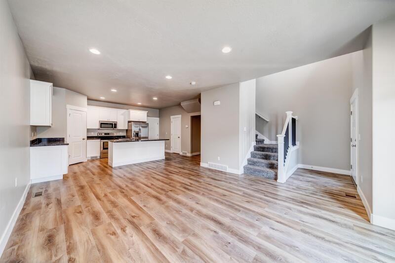 4459 W Glendon Dr - Photo 4 of 13