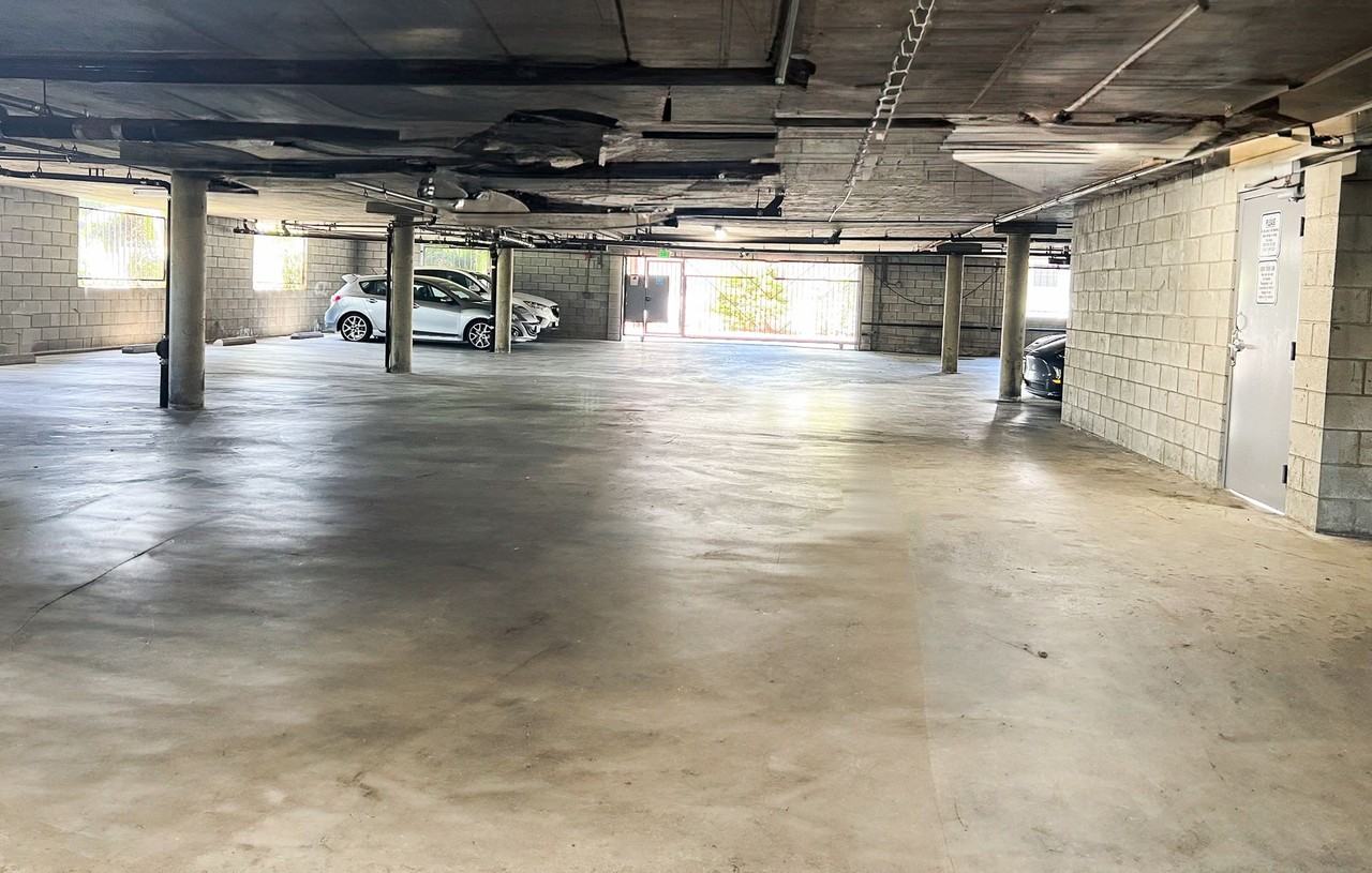 Sherman Way Apartments - Photo 5 of 7