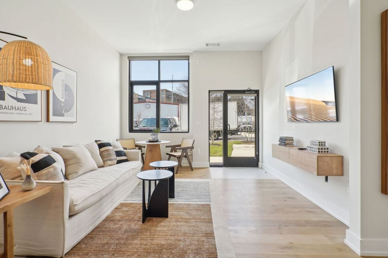 3rd & Mildred - Photo 7 of 50