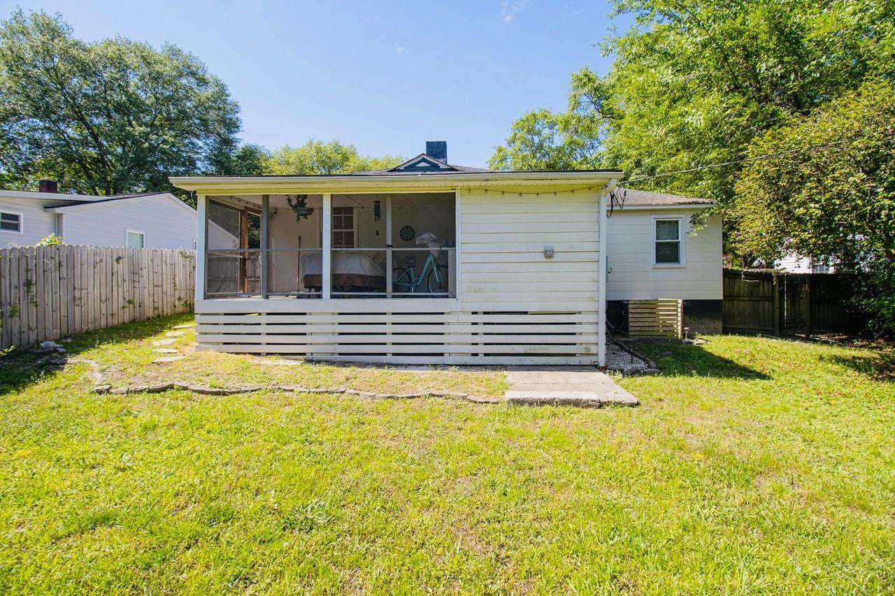 3809 Barwick St - Photo 5 of 19