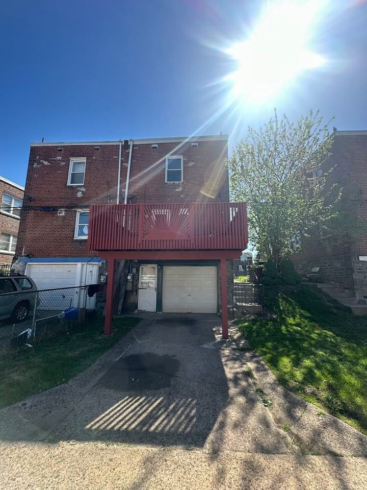 3129 Windish St - Photo 2 of 50