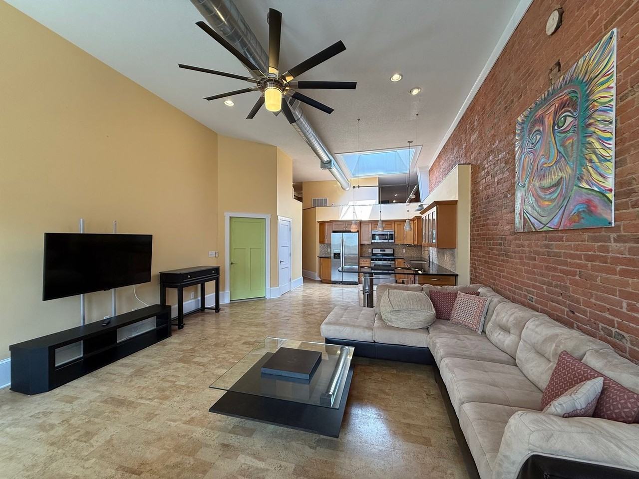 116 E Prairie Ave - Photo 2 of 13