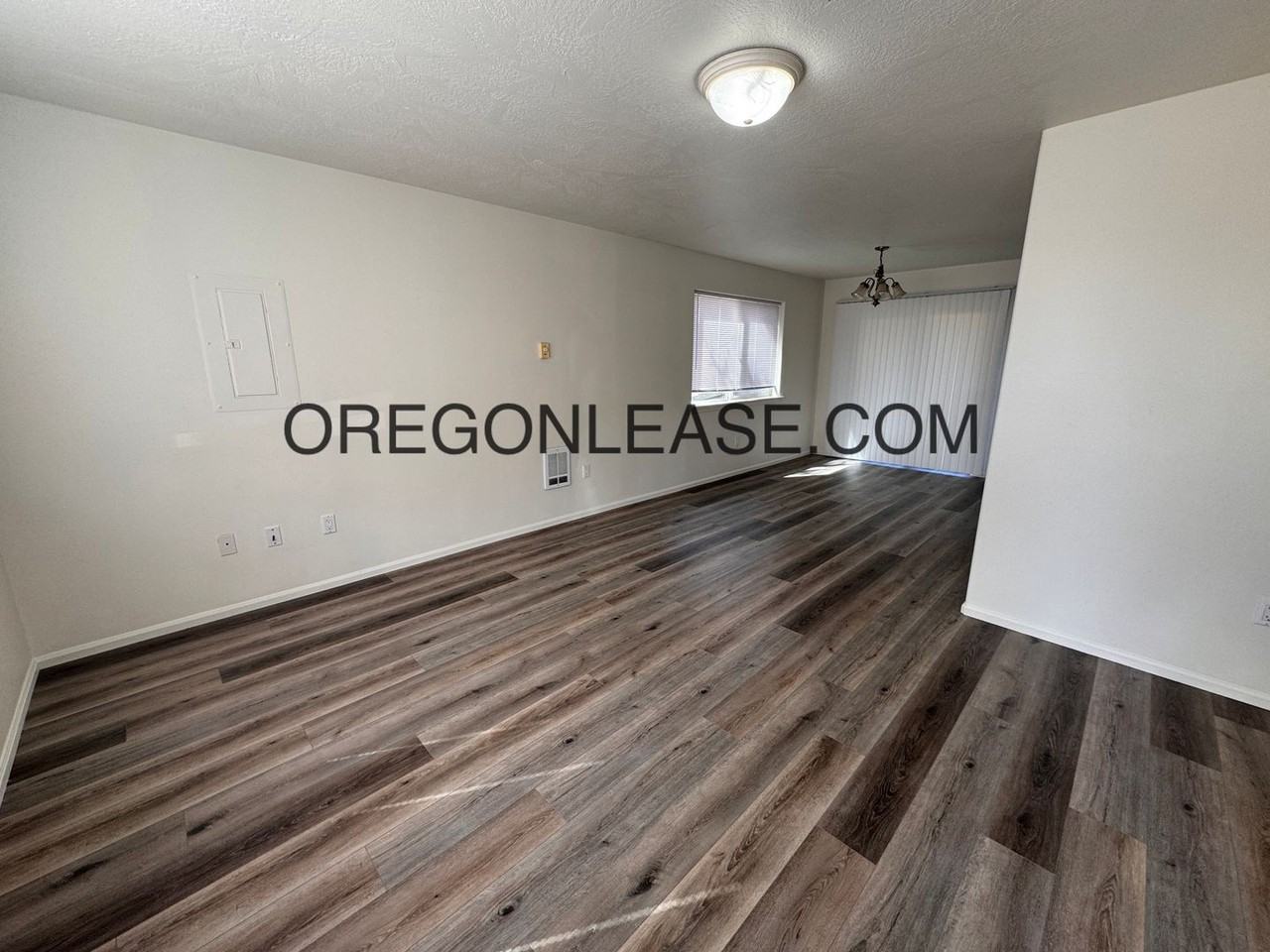 270 270 s 41 place - 270 s 41st place #1 - Photo 5 of 10