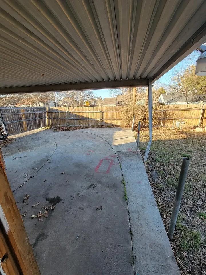1327 Mountain Lake Rd - Photo 4 of 22