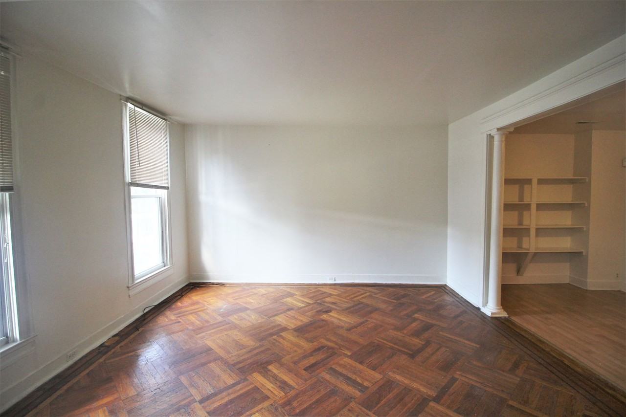 225 W 29th St - Photo 3 of 43