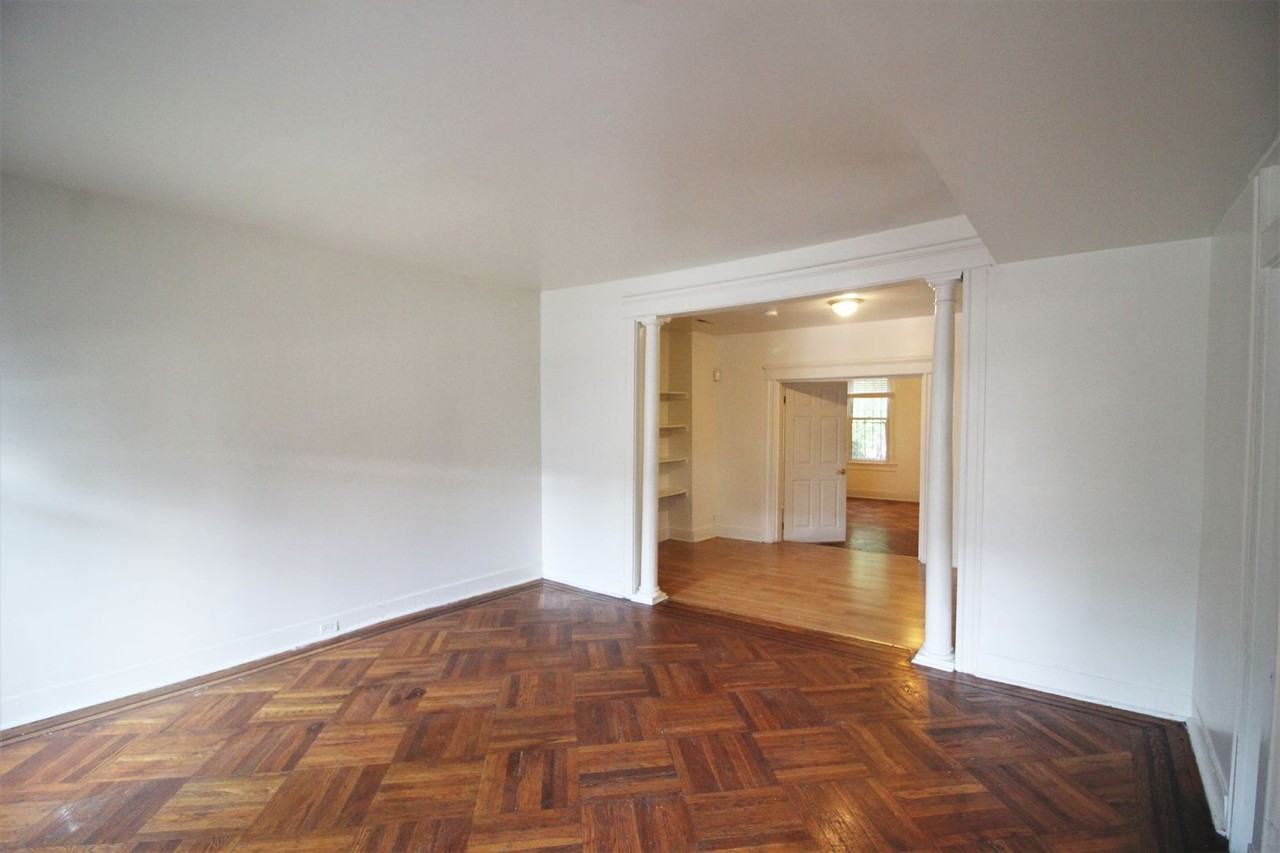 225 W 29th St - Photo 4 of 43