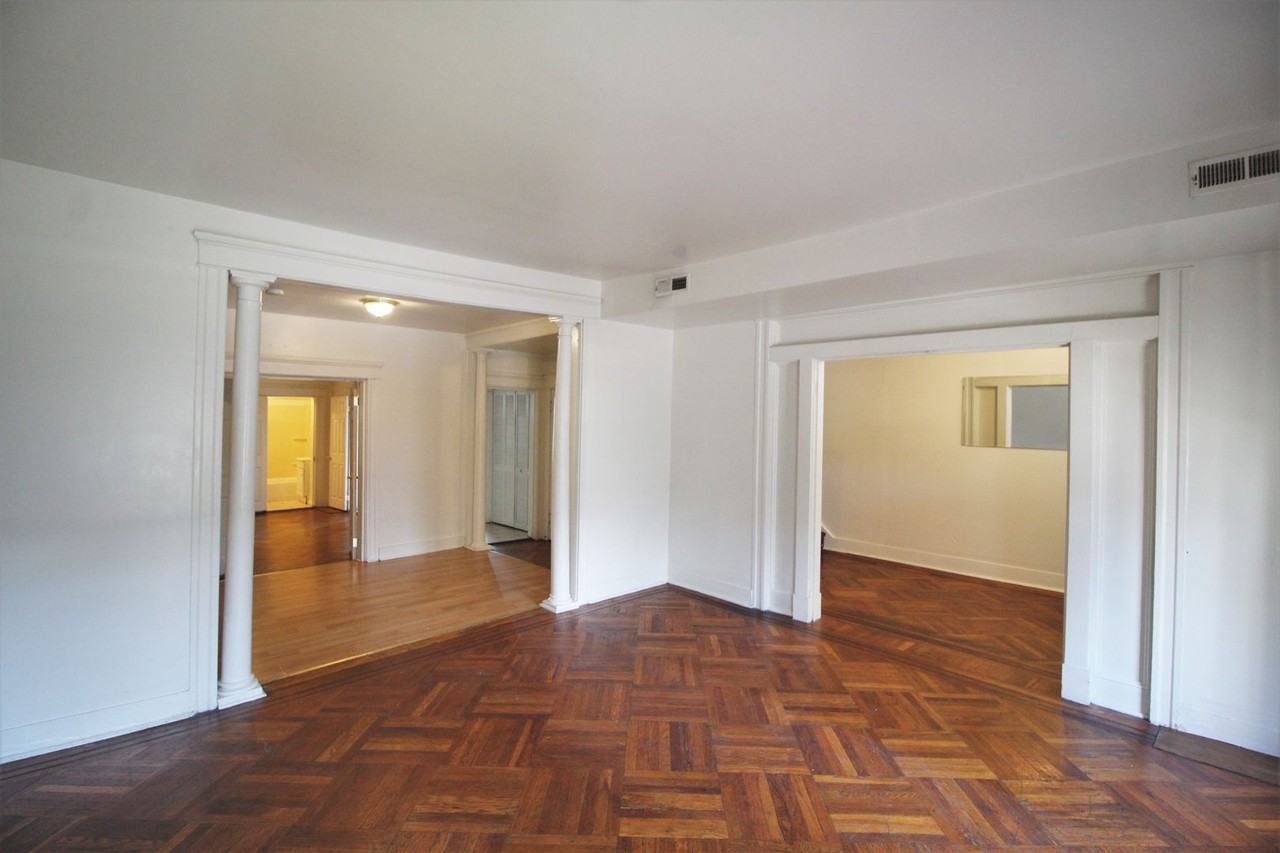 225 W 29th St - Photo 6 of 43